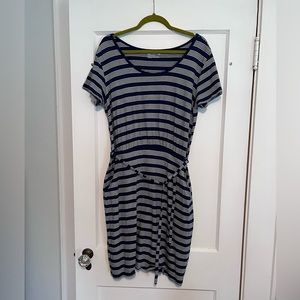 Pact Organic Scoop-Necked Short Sleeve Navy Blue and White striped dress size L